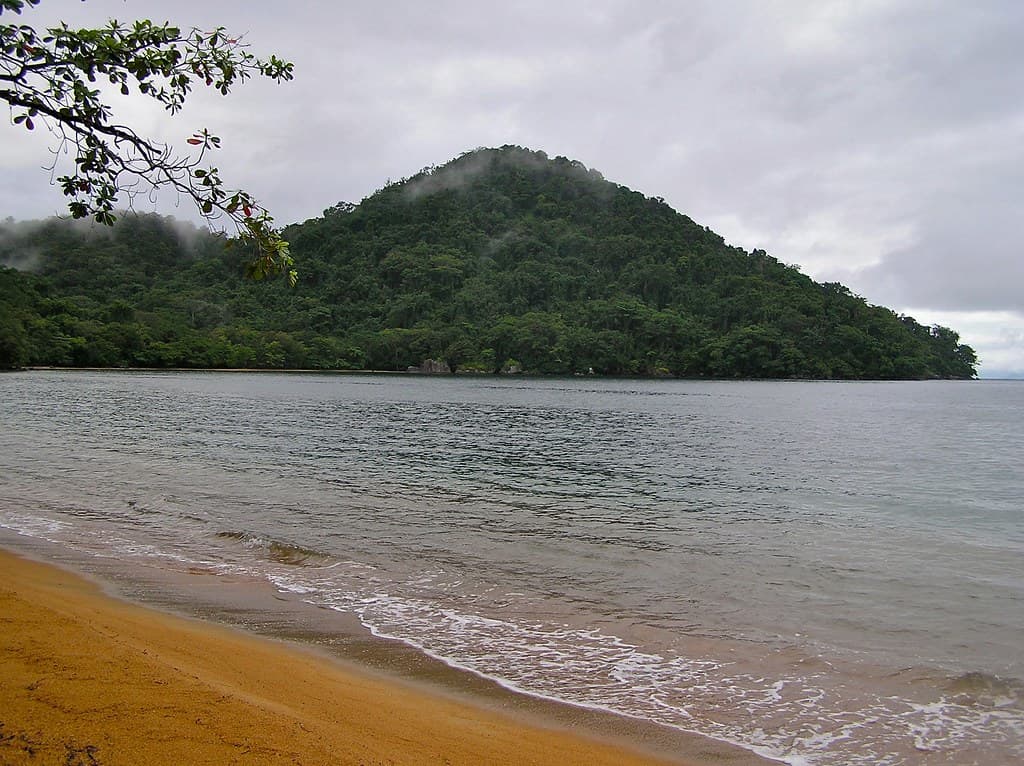 Ambodiforaha Beach — photo by Bernard DUPONT