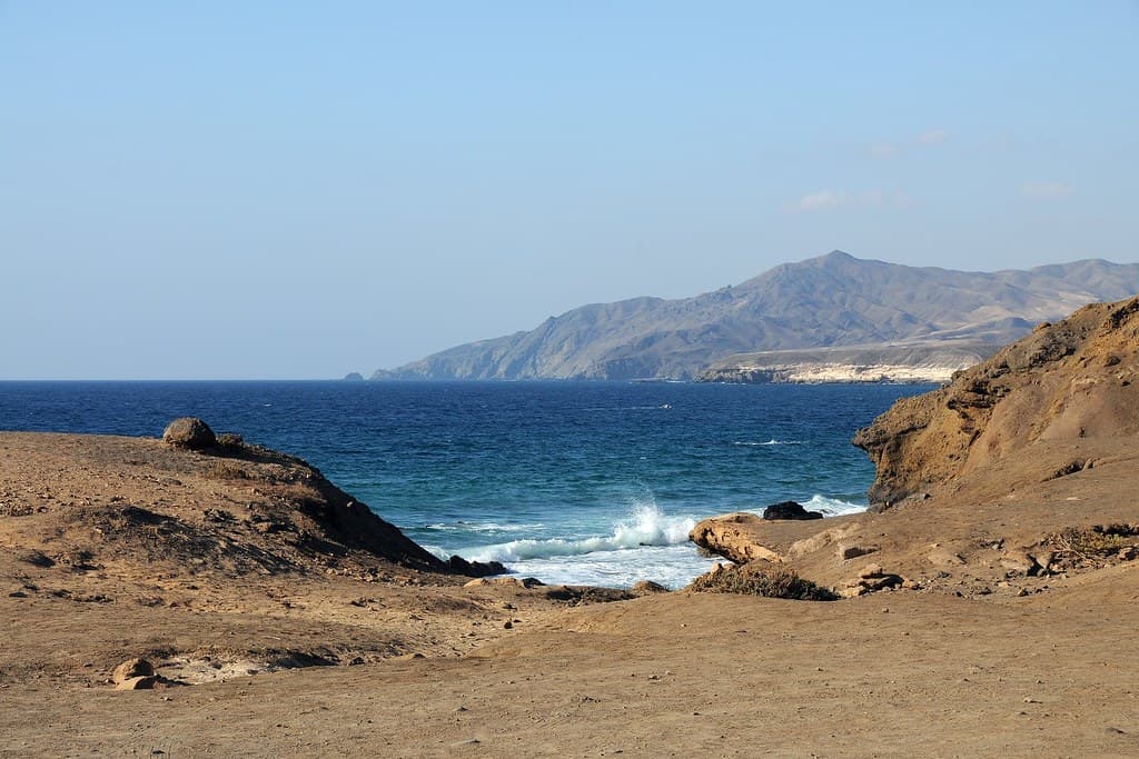 Playa de Ugán — photo by Joachim S. Müller