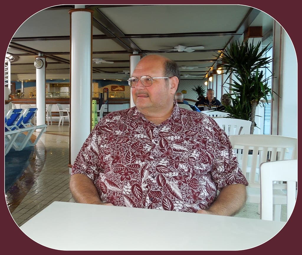 45-Robert chillin on the Lido Deck