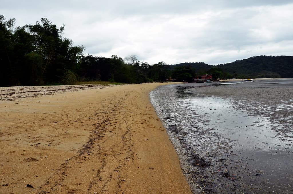 Praia da Itinga