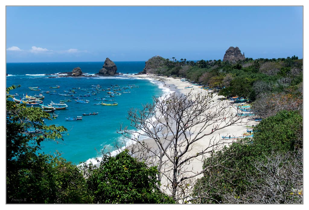 Pantai Tanjung Papuma in Java (Indonesia)
