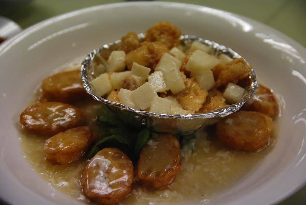 白花鲜果虾 Deep-Fried Salad Prawn with Stuffed Lotus Root - Pantai Seafood