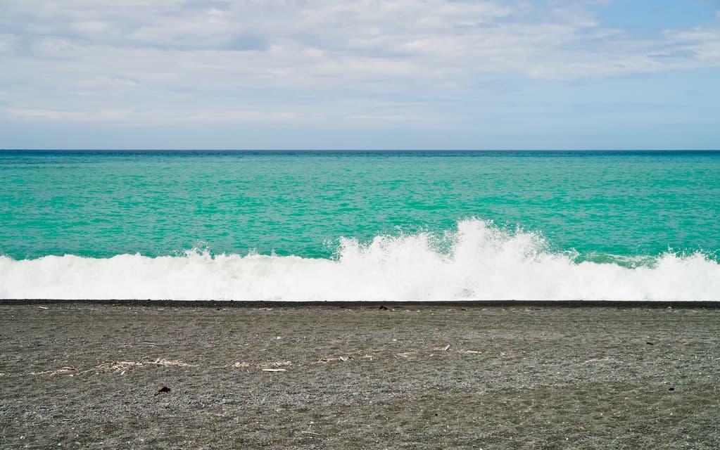Awatoto Beach — photo by daspunkt