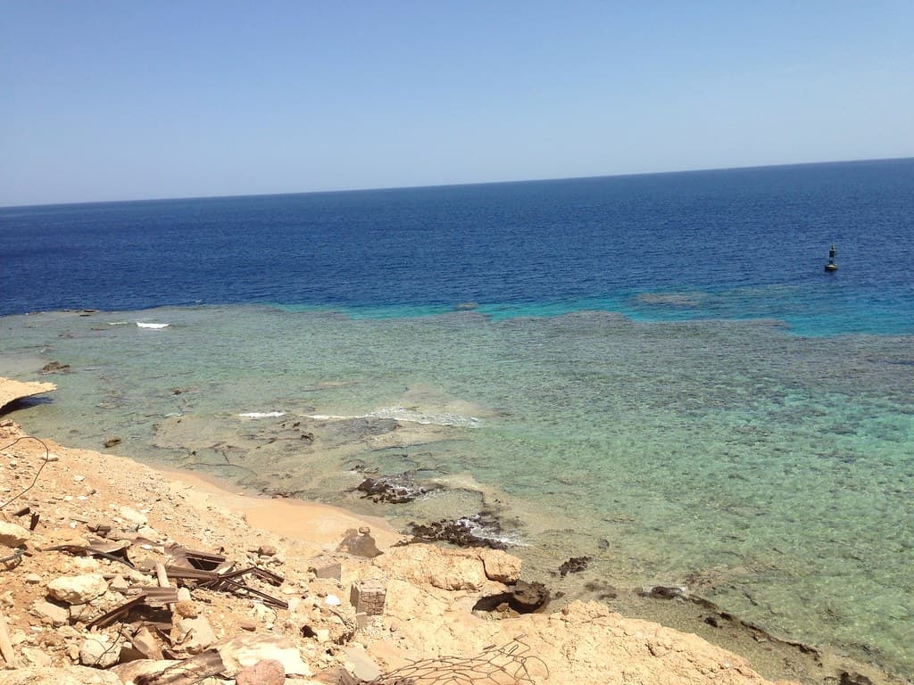 Manta Bay — photo by Michele Ficara Manganelli