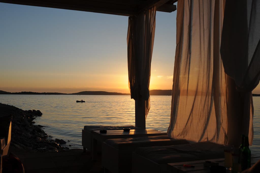 Rezaliste Beach — photo by ukhh