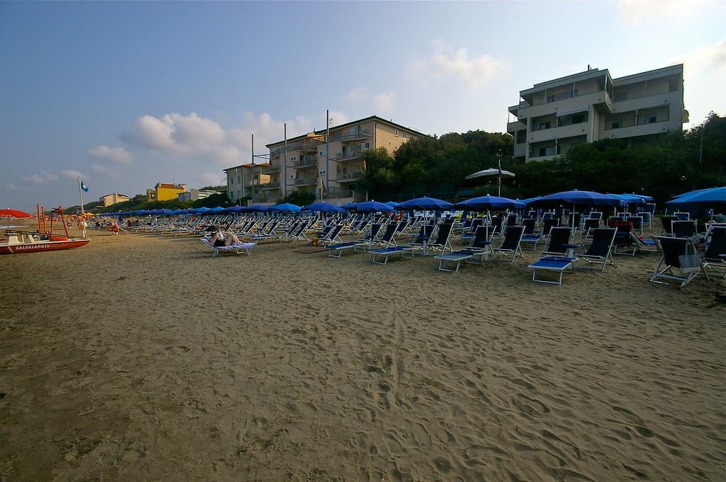 Marina di Castagneto Carducci Beach — photo by woowoowoo