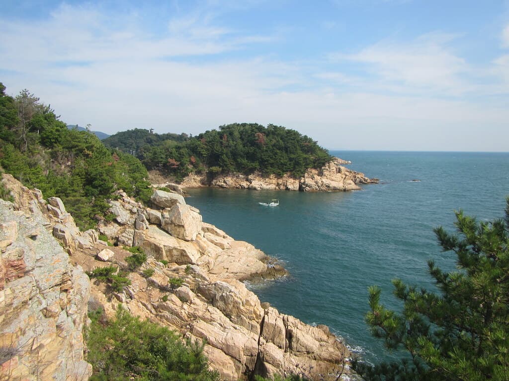 Miyanoshita Beach — photo by rurinoshima