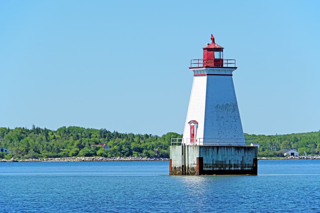 NS-01547 - Sandy Point Lighthouse