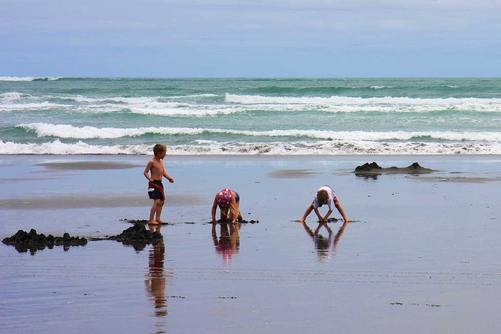 Aotea Harbour Beach — photo by Natalia Volna itravelNZ@ travel app