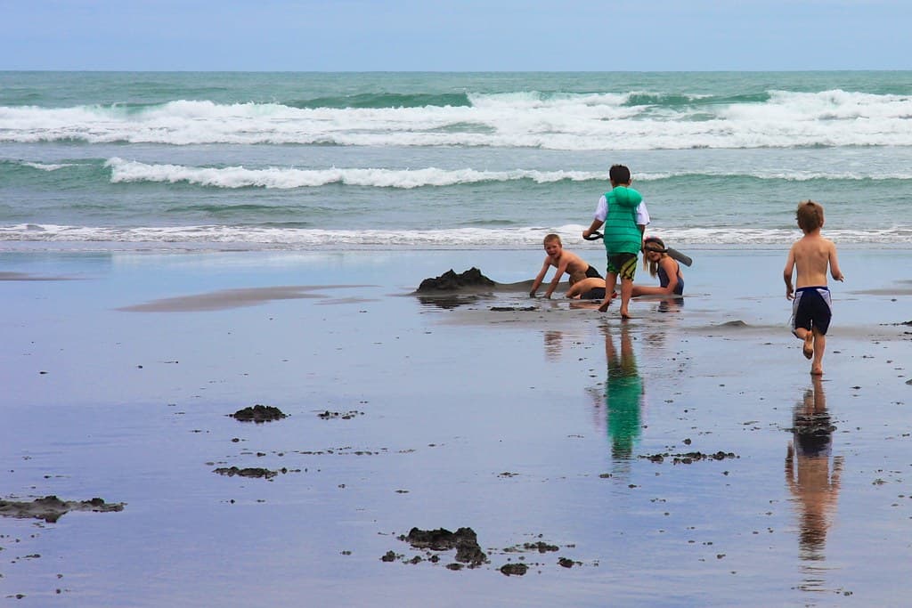 Aotea Harbour Beach — photo by Natalia Volna itravelNZ@ travel app