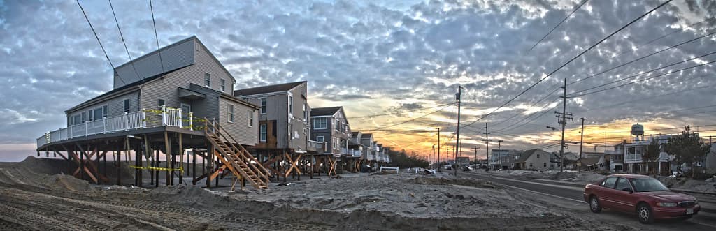 2012 12 02 - 7971-7979 - Holgate - Jacqueline Ave Beach