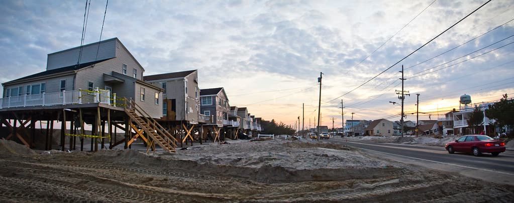 2012 12 02 - 7934-7935 - Holgate - Bay Ave from Jacqueline Ave