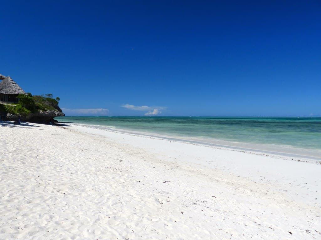 Bwejuu Beach — photo by *rb-photo*