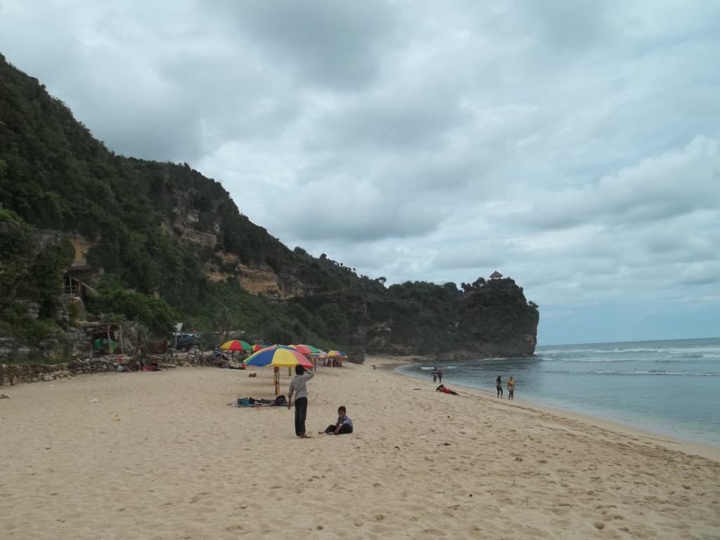 Pok Tunggal Beach, Gunungkidul
