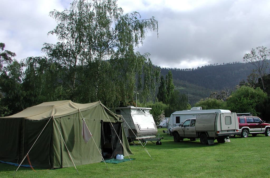 Tasmania 28th Oct 2005 New Norfolk campsite..