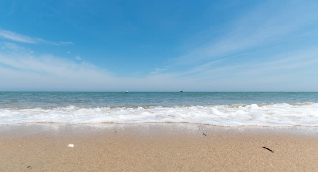 Jetties Beach