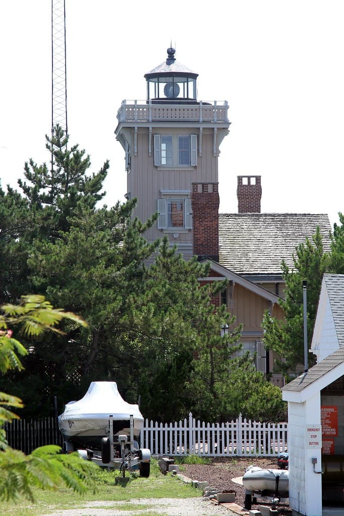 Hereford Inlet Lighthouse (1874)