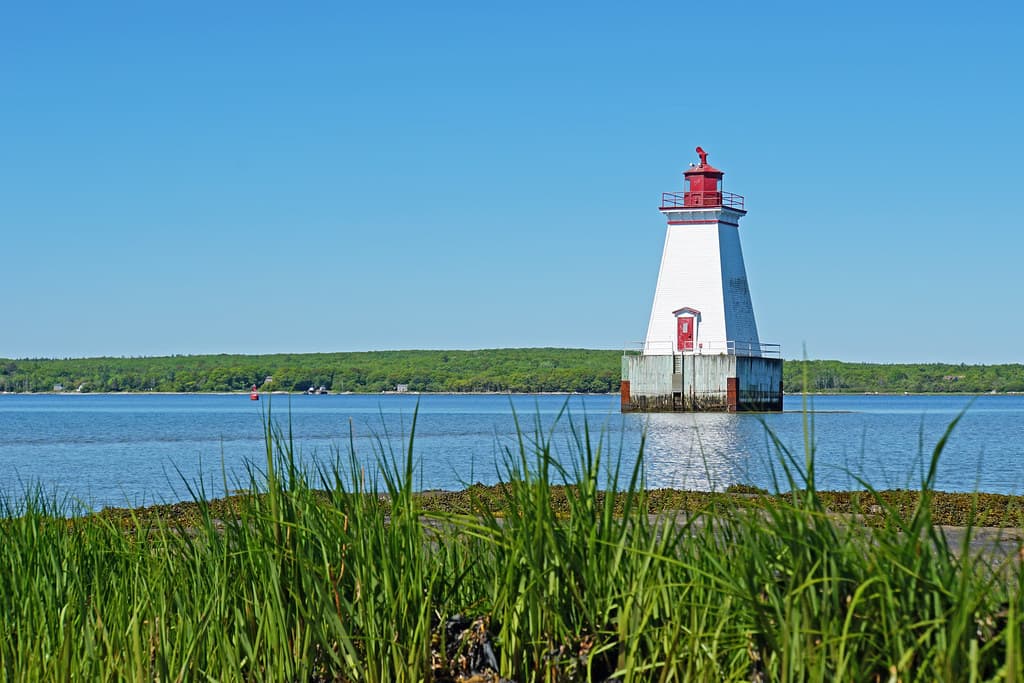 NS-01544 - Sandy Point Lighthouse