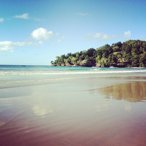 L'Anse Martin Beach — photo by izatrini_com