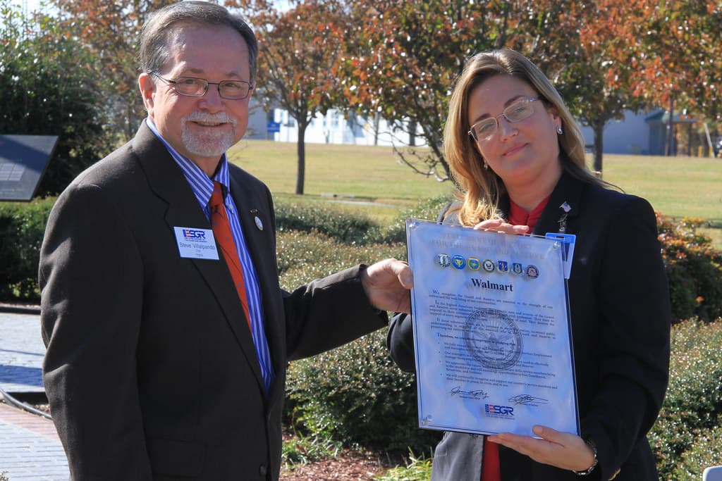 Va. Guard hosts regional ESGR signing ceremony