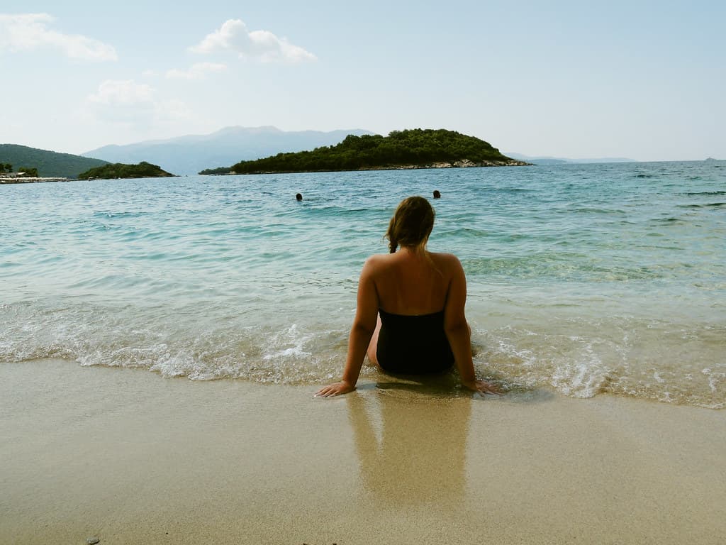 Butrint Channel Beach — photo by blizejdalej