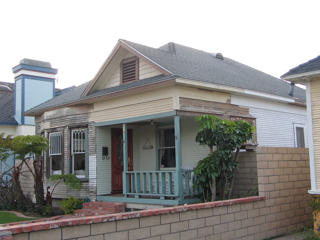 215 Ninth St. (1905), Huntington Beach