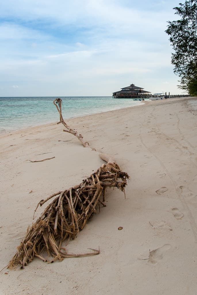 Lankayan Island Beach — photo by BasL