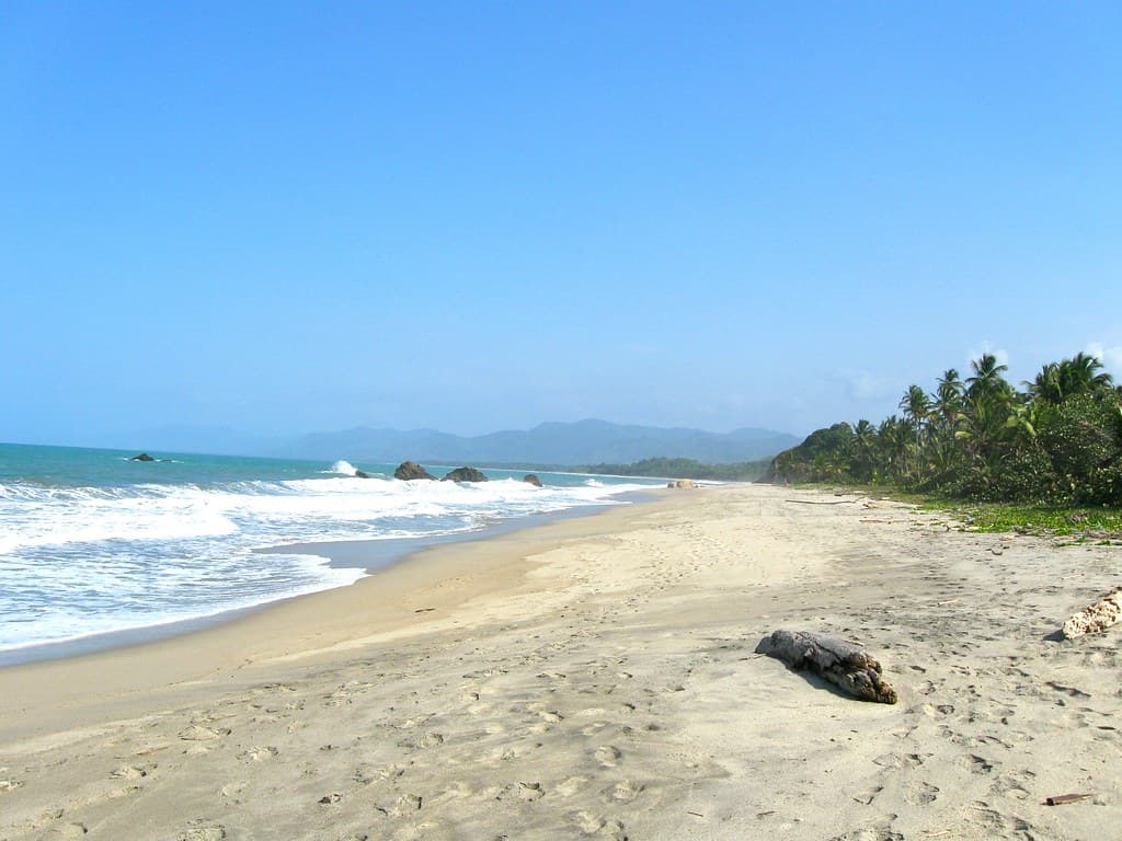 Playa Mareygua — photo by Erik Cleves Kristensen
