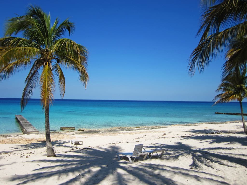 Playa Uvero Quemado — photo by hl_1001