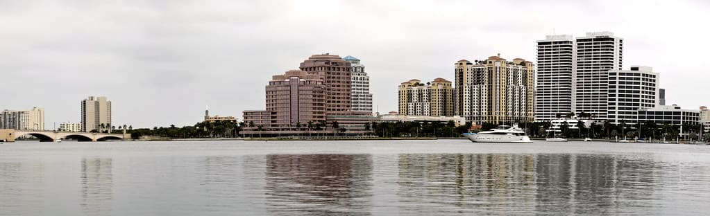 Cityscape,Panorama,Florida. Nikon D3100. DSC_0299-0307