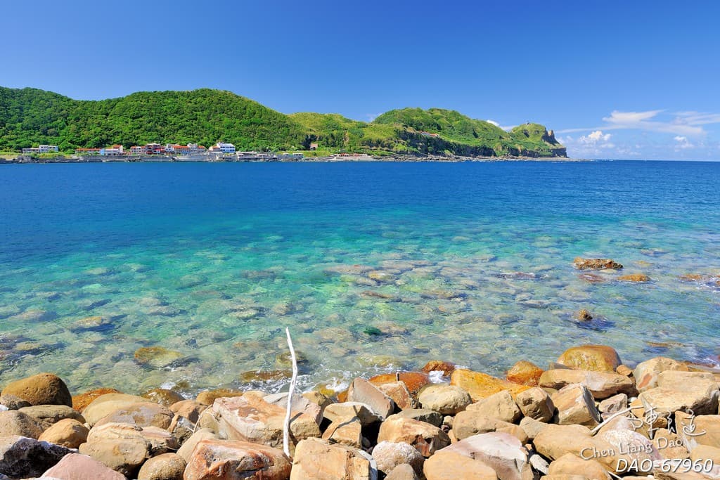 Longdong Bay Beach — photo by 盈盈設計影像網 0932046950