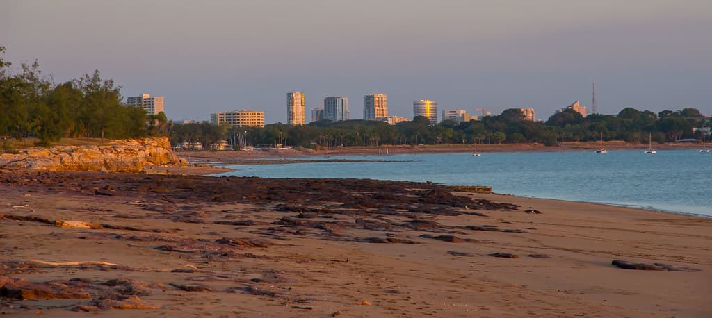 Sunset colours on Darwin CBD from East Point Beach, looking over Fannie Bay, Northern Territory, Australia.pg