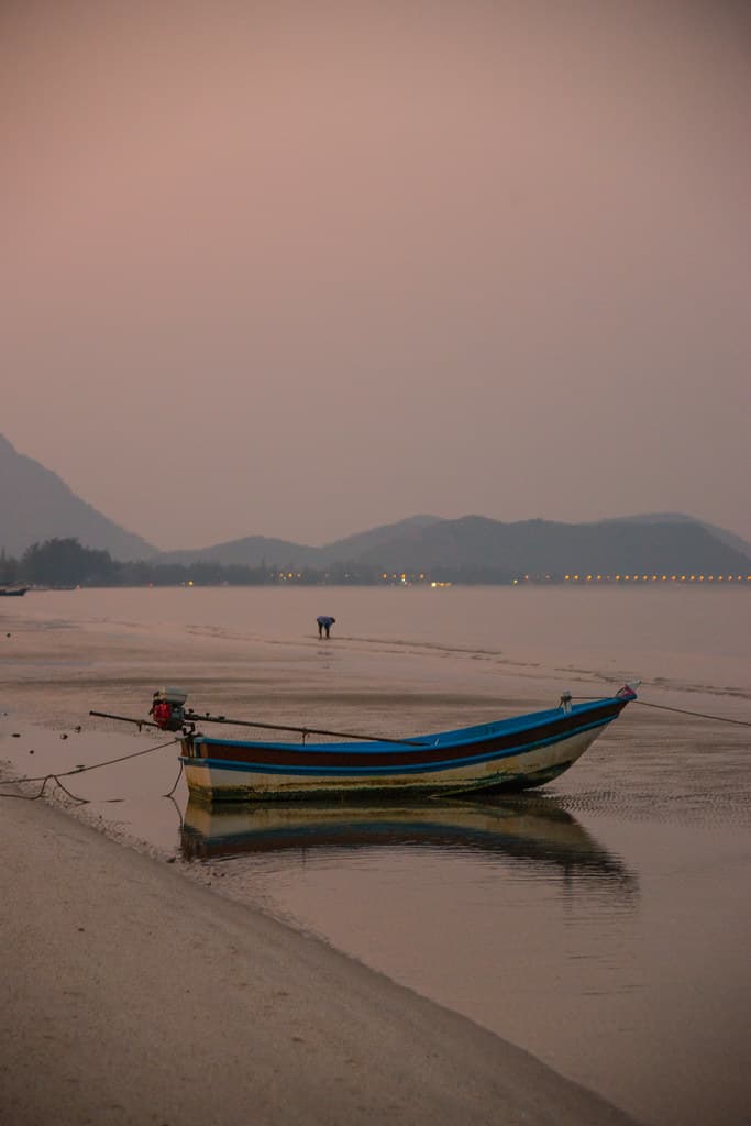 Khao Daeng Beach — photo by BryonLippincott