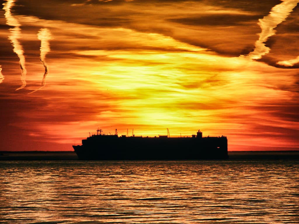 That evening in Coney Island... (2/2)