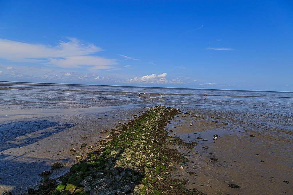 Dorum-Neufeld Beach — photo by Travelswiss1