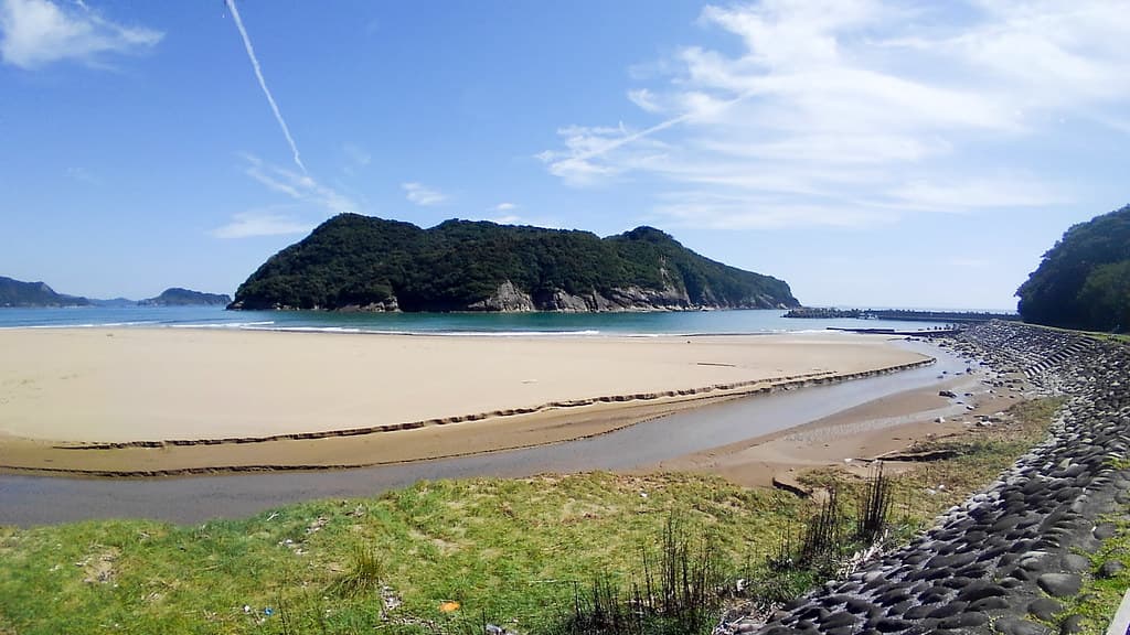 Oshima Hidden Bay Kushima — photo by km058