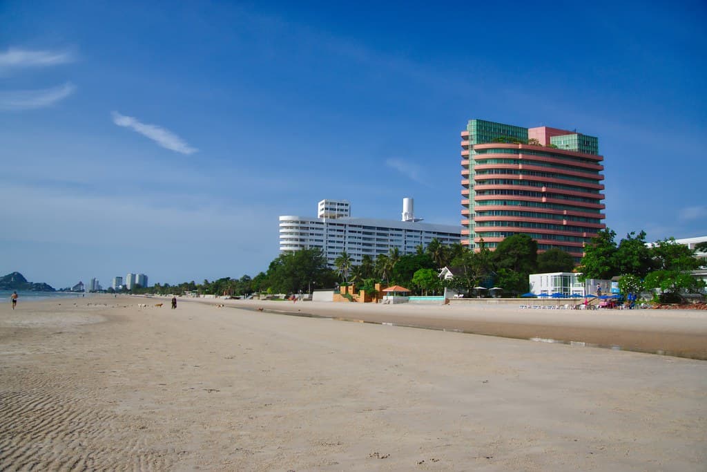 Khao Takiab Beach