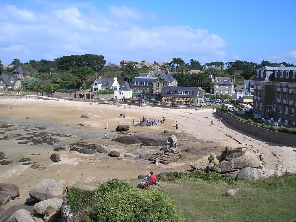Plage de Saint-Guirec