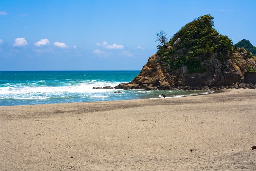 Aburatsu Beach