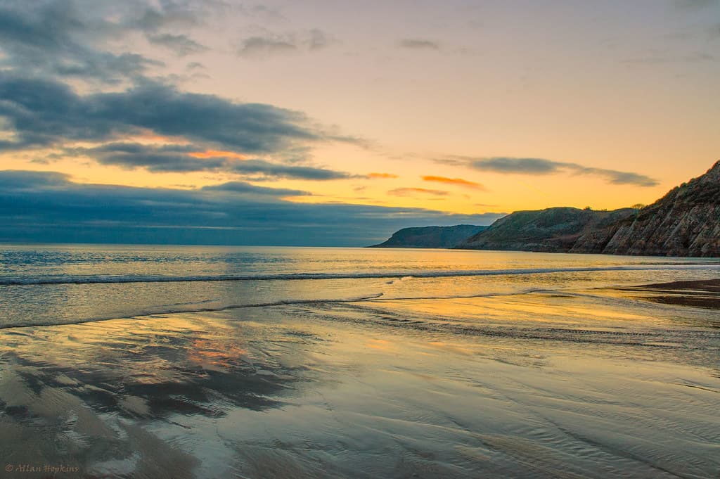 Pobbles Bay