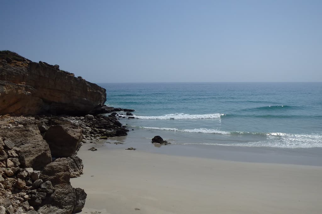 Rakhyut Beach