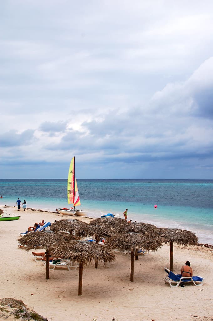 Playa Caletones de Guardalavaca