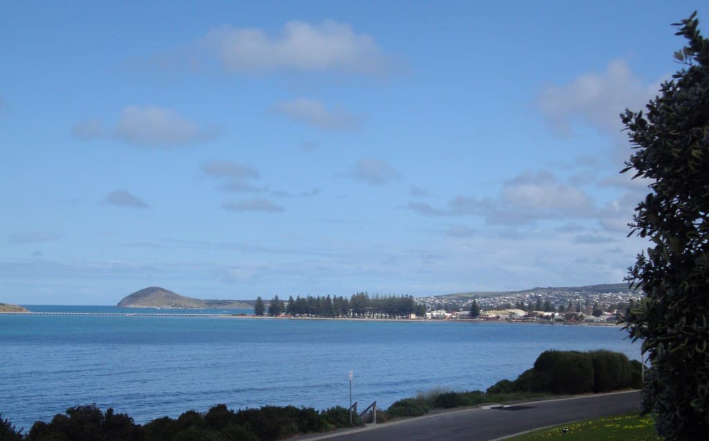Cow Bay South Beach