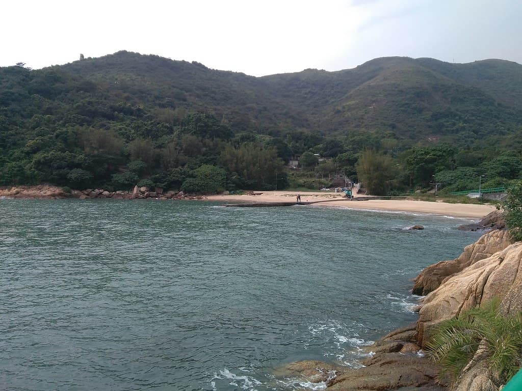 So Kwun Wat Beach