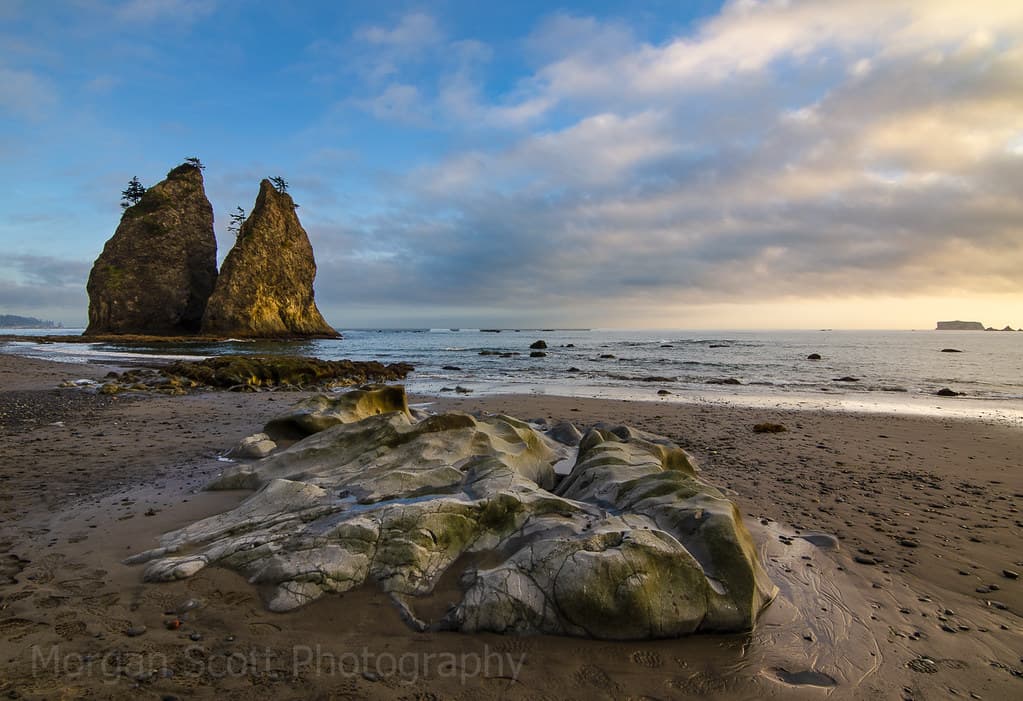 Hole-in-the-Wall Beach