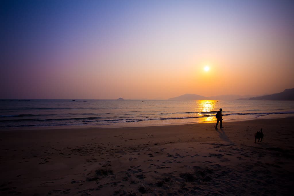 Tong Fuk Miu Wan Beach