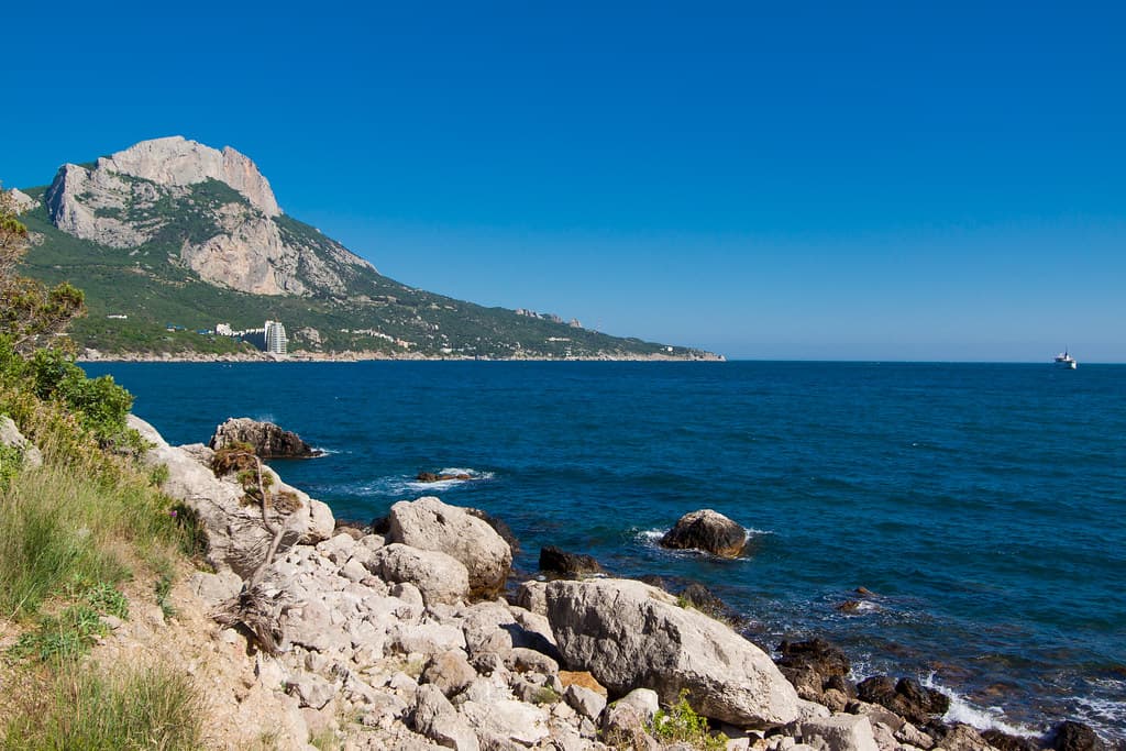 Laspi Bay Beach