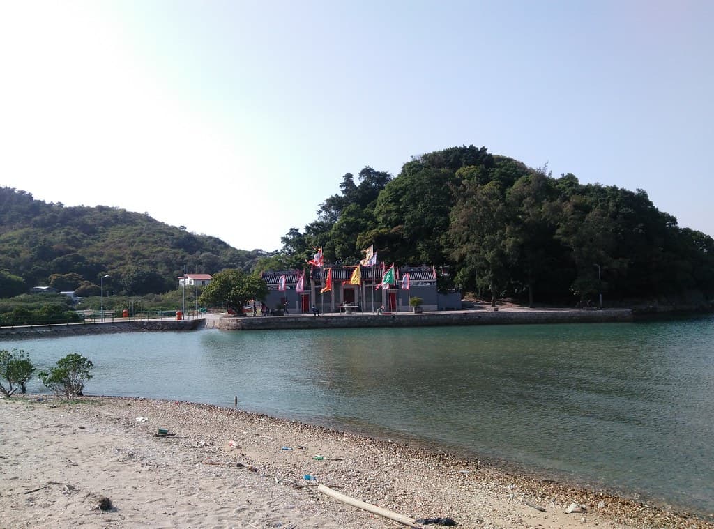 Tai O Creek Mouth Beach