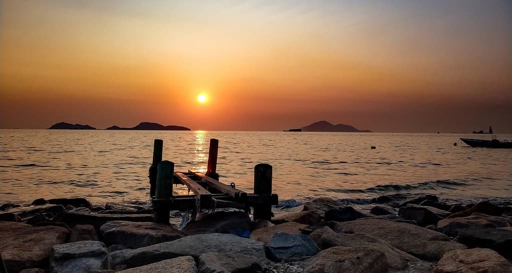 Lung Kwu Sheung Tan Beach