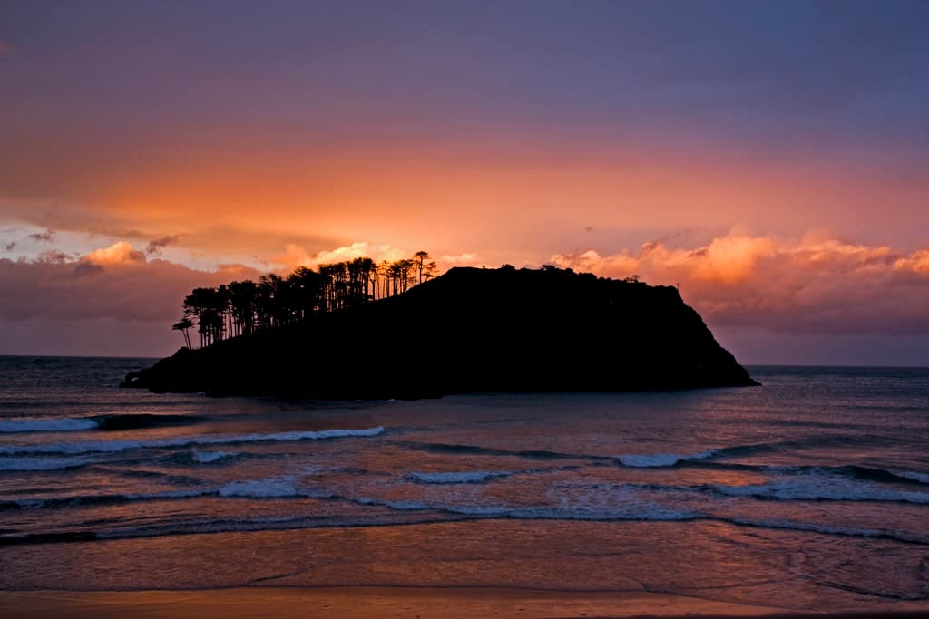 Isuntza Beach
